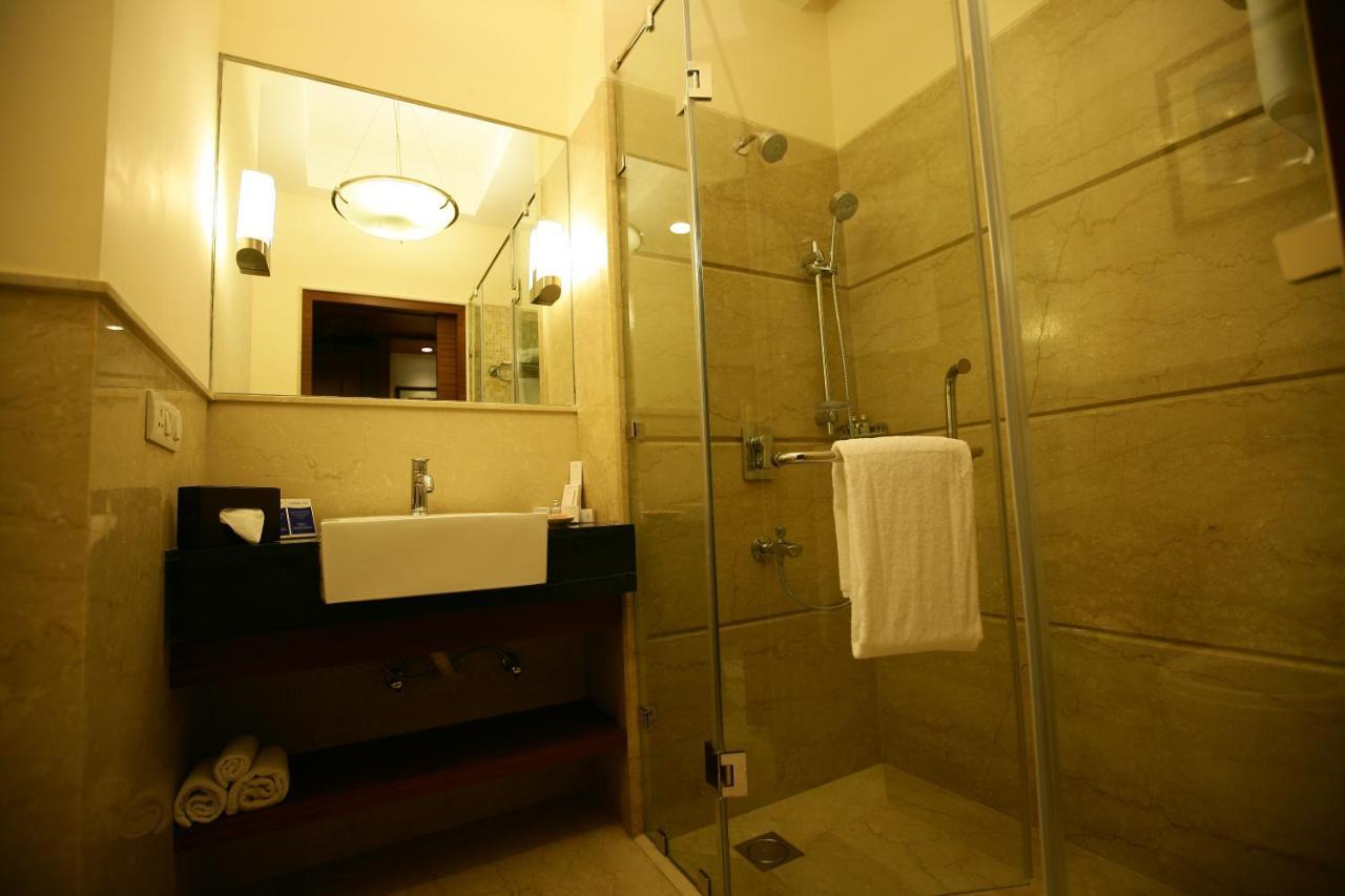 Muse Sarovar Portico Nehru Place Új-Delhi Kültér fotó