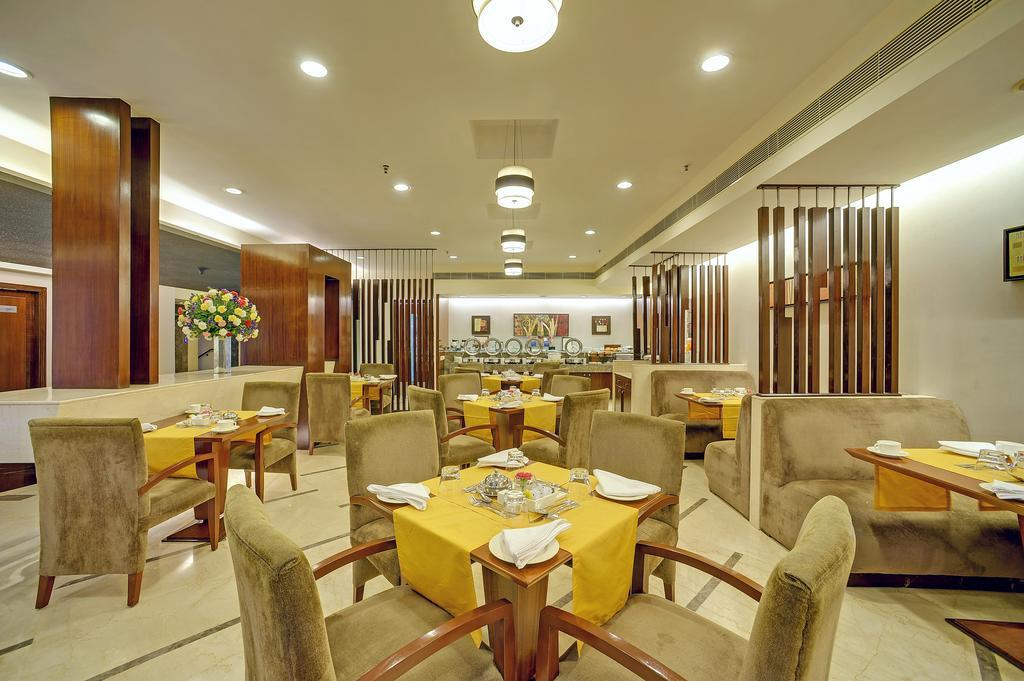 Muse Sarovar Portico Nehru Place Új-Delhi Kültér fotó