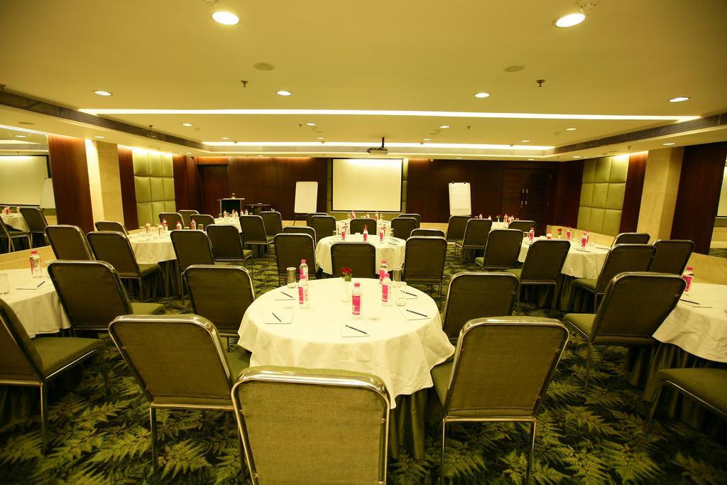 Muse Sarovar Portico Nehru Place Új-Delhi Kültér fotó