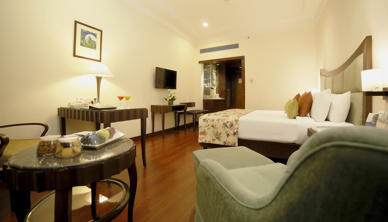 Muse Sarovar Portico Nehru Place Új-Delhi Kültér fotó